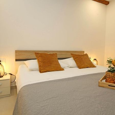 Apartment Tonka Šibenik Esterno foto