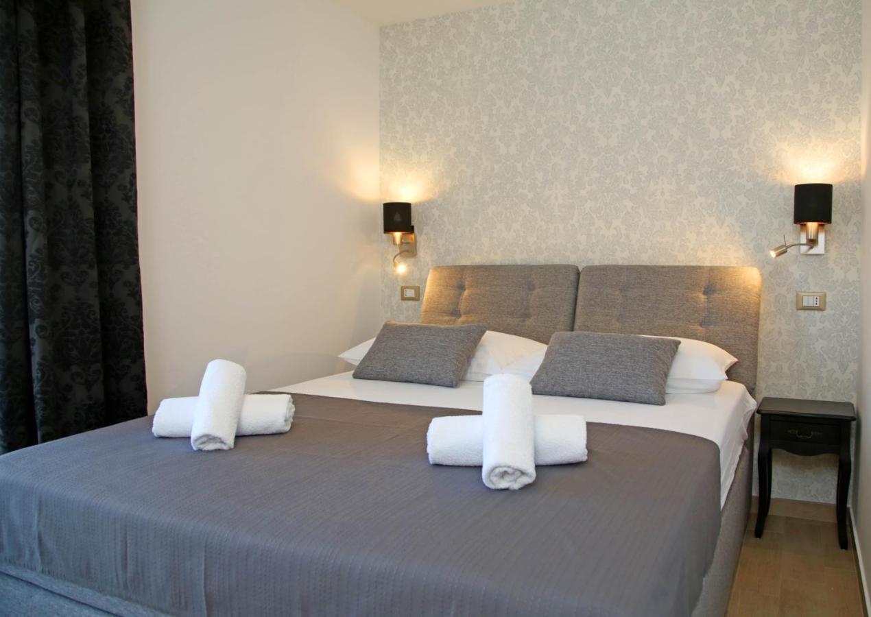 Apartment Tonka Šibenik Esterno foto
