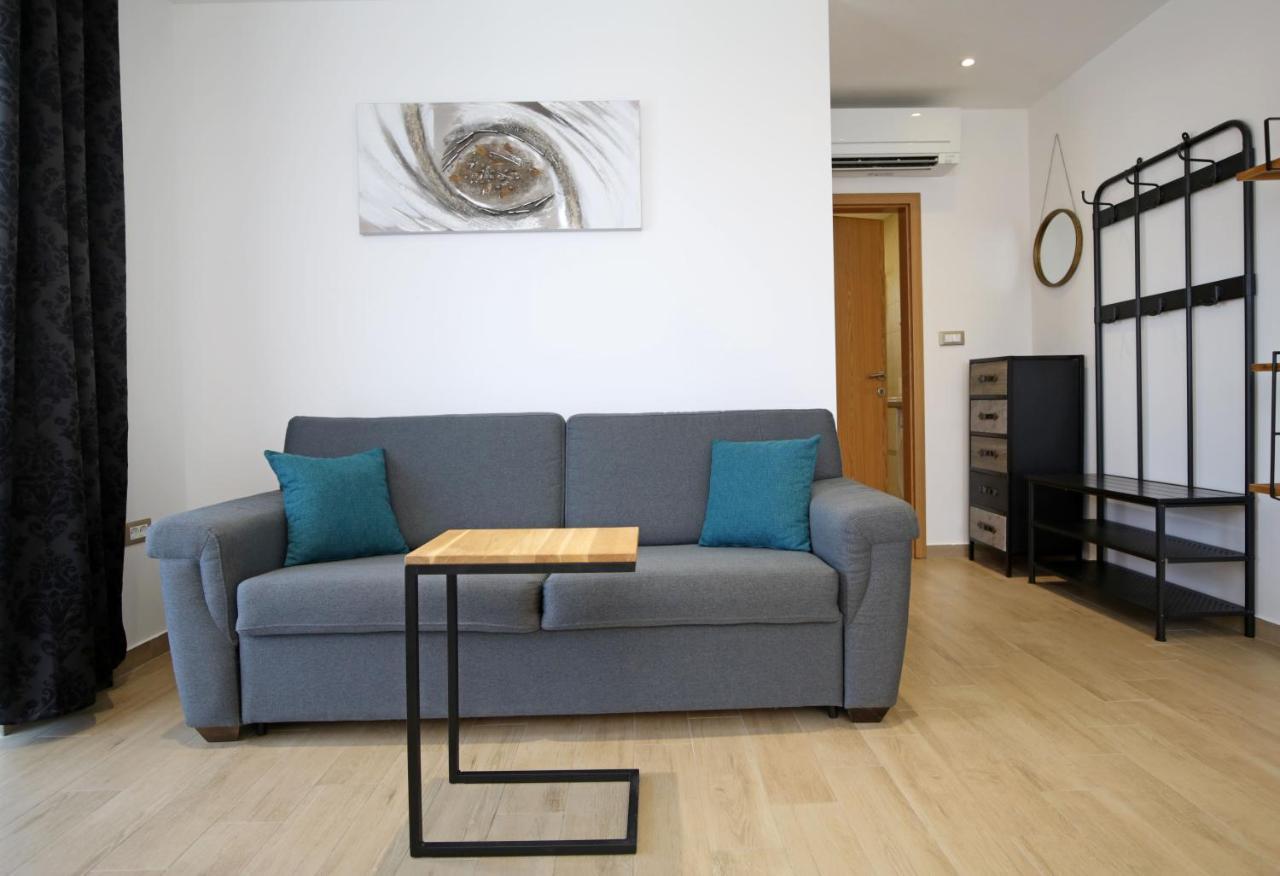Apartment Tonka Šibenik Esterno foto