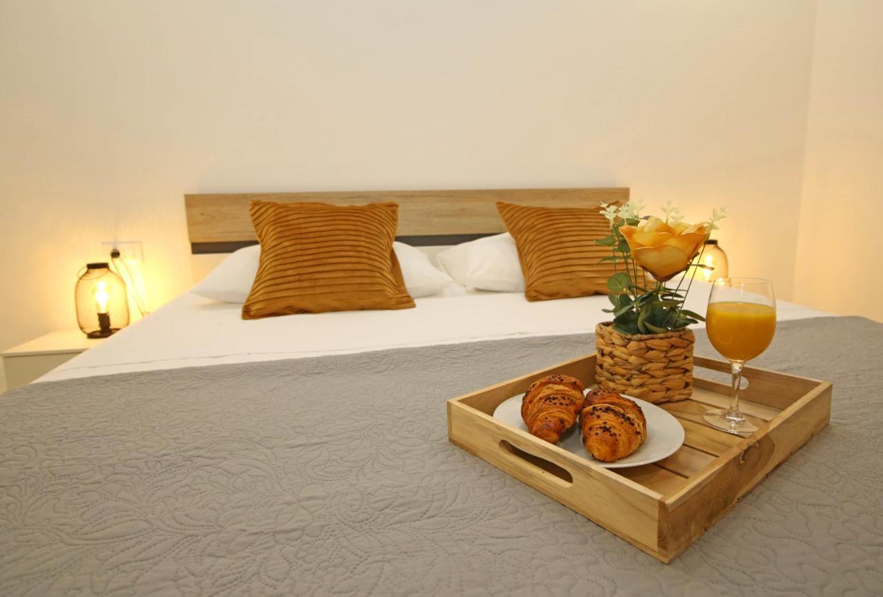 Apartment Tonka Šibenik Esterno foto