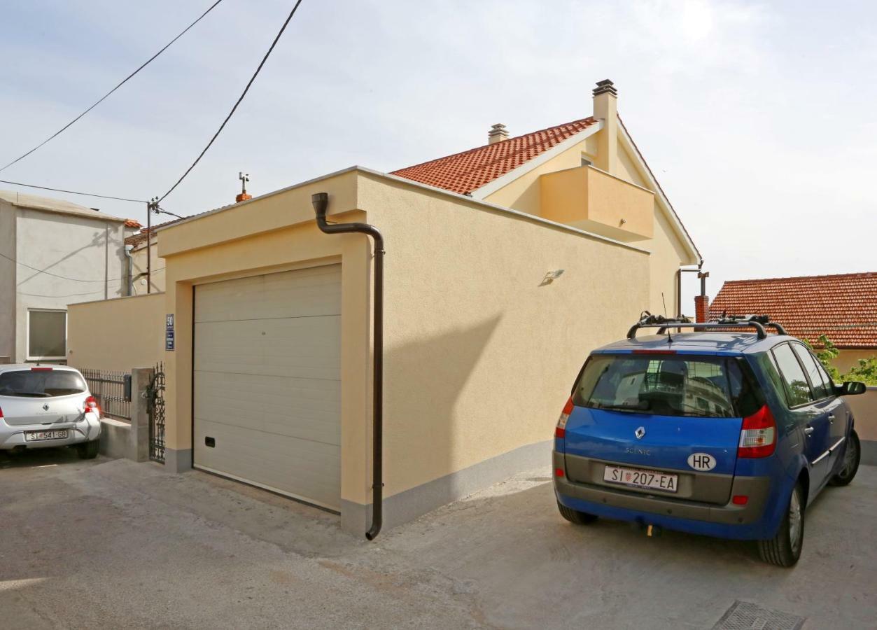 Apartment Tonka Šibenik Esterno foto